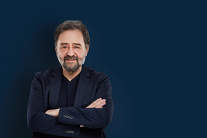  Dieter Degner, Produkt­manager für Abluftwärmepumpen bei Qvantum, im Gespräch. 