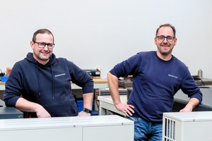  Die beiden Geschäftsführer von itCooling-Systems, Sebastian Girg (links) und Christian Stach, freuen sich über mehrere qualifizierte Bewerbungen. 