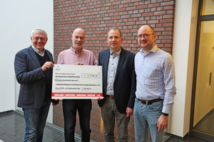  Norbert Klostermann (2. v.r.) und Andreas Weisheit (r.) von ­Westfalen übergaben den Spendenscheck im Namen aller Mitgliedsunternehmen an Gerd Frisch (l.) und Heribert Baumeister (2. v. l.) vom BIV. 