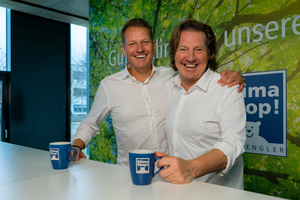  Die Geschäftsführer der KlimaShop GmbH Armin (l.) und Peter Spengler. 