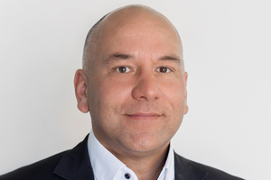  Marcel Riethmüller, Geschäftsführer der ecogreen GmbH &amp; Co. KG, ist gelernter Kälte-/Klimatechniker und Betriebswirt. Seit über 16 Jahren unterstützt er mit seinem 20-köpfigen Team Unternehmen bei Fördermitteln für Energieeffizienzmaßnahmen. 