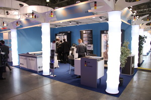  Messestand von Remis 