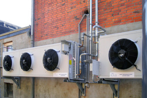  Bild 5: Rückkühler der Adsorptionskältemaschinen mit energiesparenden EC-Ventilatormotoren 