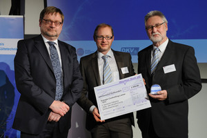  Jürgen Becker überreichte Jürgen Loose mit Partner Herr Huber den 3. Preis in der Kategorie „Kältetechnische Sonderanwendungen.  