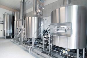  Biertanks in der Ottenbräu-Brauerei 