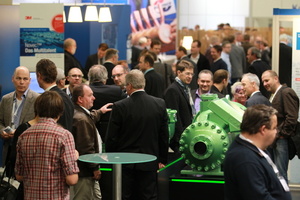  Am Messestand von Bitzer 