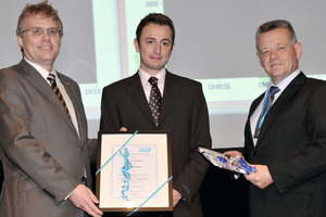  Verleihung des DKV-Studienpreises an Herrn Jascha Ruebeling (Mitte), links Prof. Arnemann (Laudator), rechts der neue DKV-Vorsitzende Dr.-Ing. Josef Osthues      