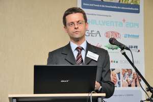  Bernd Heinbokel, Carrier Kältetechnik, legte den Fokus seines Vortrags auf die Ergebnisse einer Energieeffizienzstudie in über 126 Verkaufsmärkten in Deutschland. 