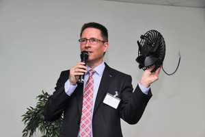 Wolf-Jürgen Weber, ebm-papst, informierte über energie- und geräuschoptimierte Ventilatoren für die Kälte- und Klimatechnik.  