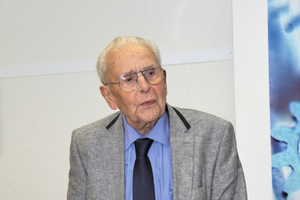  Herbert Trachte, ÜWG-Gründungsmitglied und langjähriger Geschäftsführer, hatte es sich nicht nehmen lassen zur Feierstunde persönlich zu erscheinen.  