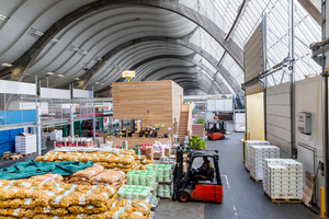  Der Großmarkthändler „Die Neuenkirchener Heidekartoffel GmbH“ ist seit über 30 Jahren auf dem Markt ein Begriff für frische Kartoffeln und Zwiebeln hoher Qualität – jetzt auf einem Großmarktstand, der hinsichtlich Kälte-, Gebäude- und Lichttechnik hohe En 