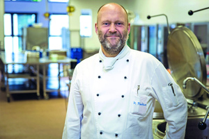  Leitet ein Team von 50 Mitarbeitern: ICC-Küchenchef Andreas Flechtner. 