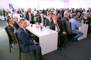  160 geladene Gäste kamen zum Firmenjubiläum am 29. Mai 2015. 