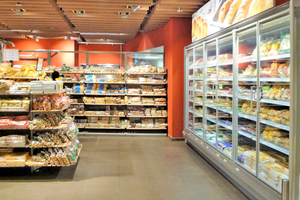  CO2-Anlagen und Kühlschränke mit Glastüren helfen Migros, eine Menge Energie zu sparen. 