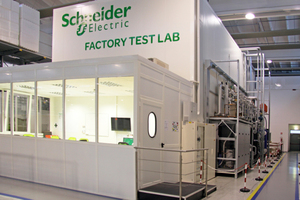  Das Testlabor für Kühlgeräte in der Produktionshalle des Schneider Electric-Werks in Conselve 