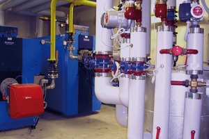  Über den dreistufigen Zortström-Hauptverteiler erhält der Gas-Brennwertkessel die notwendigen tiefen Rücklauftemperaturen für eine effiziente Brennwertnutzung 