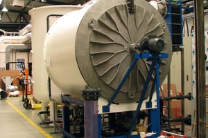  Bild 3: ILK-Versuchsanlage pumpfähiges Vakuumeis („Slurry Ice“) 