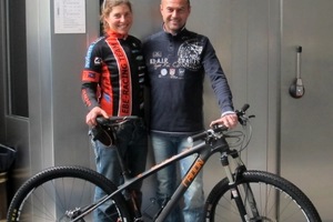  Elisabeth Brandau zusammen mit Hauptsponsor Armin Narr, NARR Isoliersysteme 