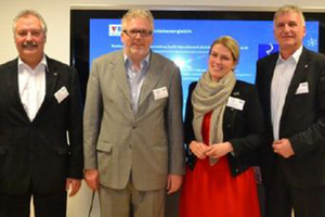  Wolfgang Zaremski (VDKF-Präsident), Michael Blank (VDKF-Landesvorsitzender Nordrhein), Christina V. Kaut (stellv. Landesvorsitzende Nordrhein) und Norbert Hengstermann (VDKF-Geschäftsführer) 