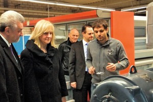  Hugo Klein, Landtagsabgeordneter des Kreises Main-Kinzig; Eva Kühne-Hörmann, Hessische Staatsministerin für Wissenschaft und Kunst; Prof. Dr.-Ing. Hans Rudolf Engelhorn, ESaK-Professor; Prof. Dr.-Ing. Dominik Cibis, Akademieleiter der ESaK; Christof Blach 