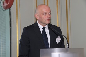  Reinhart Adolph, Commerzbank, erläuterte die Möglichkeiten der Investitionsförderung im Berich der Kälte- und Klimatechnik 