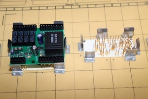  Mikroelektronisches Bauteil in der sogenannten Reinhardt-Prüfung  