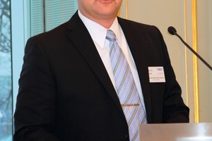  Dr. Jürgen Süß leitete als Moderator durch die Veranstaltung 