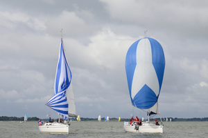  Die wechselnden Wetterverhältnisse brachten unterschiedliche Windstärken mit sich, was die Regatta um so spannender gestaltete. 