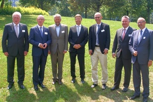  Vorstand und Geschäftsführung des FGK (v.l.n.r.): Robert Baumeister, Prof. Dr.-Ing. Ulrich Pfeiffenberger, Karl-Walter Schuster, Günther Mertz, Marc-Oliver Stulz, Michael Bauer, Gerhard Warnke. Es fehlt: Manfred Greis. 