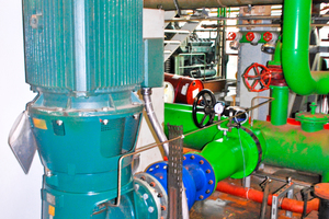 Die vertikalen Pumpen der "P-Serie" kommen von Caprari aus Fürth – in der Werkshalle ist nur der Motorkopf zu sehen.  