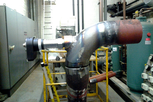  Rohrleitungssystem während des Schweißvorgangs. Der "HBCP" ist im Rohrkrümmer montiert. 