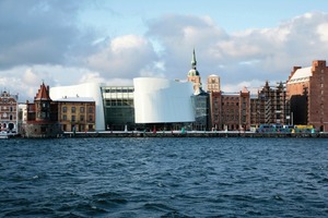  Mit dem Ozeaneum besitzt Stralsund seit 2008 eine weitere Sehenswürdigkeit 