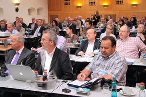  Vor zahlreichen nationalen und internationalen Vertretern der Presse wurde in Bayreuth am 28. April 2010 das Konzept der Chillventa 2010 vorgestellt 
